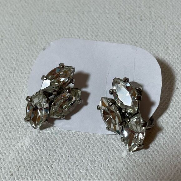 Sterling rhinestone vintage clip earrings - Picture 2 of 16
